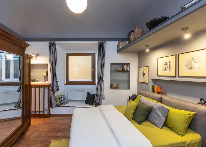 Pantheon By In Appartement